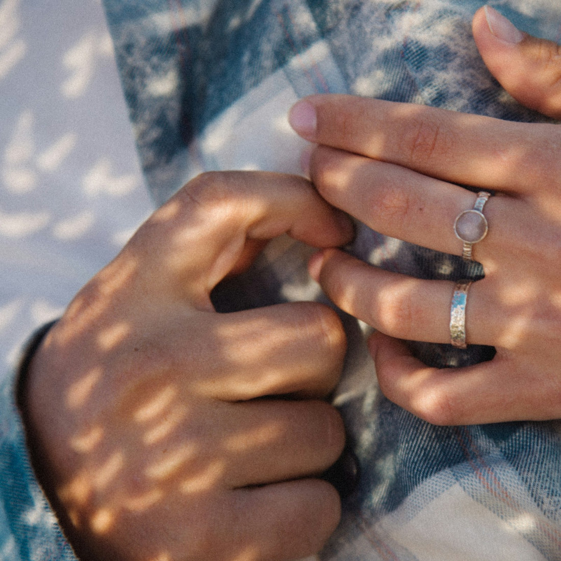 Diamond Hoop Earrings: How to Choose Size, Setting and Gold